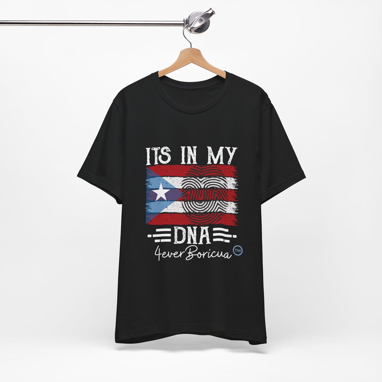 CAMISETA PR UNISEX PUERTO RICO IT'S IN MY DNA Black T-SHIRT | 4EVERBORICUA