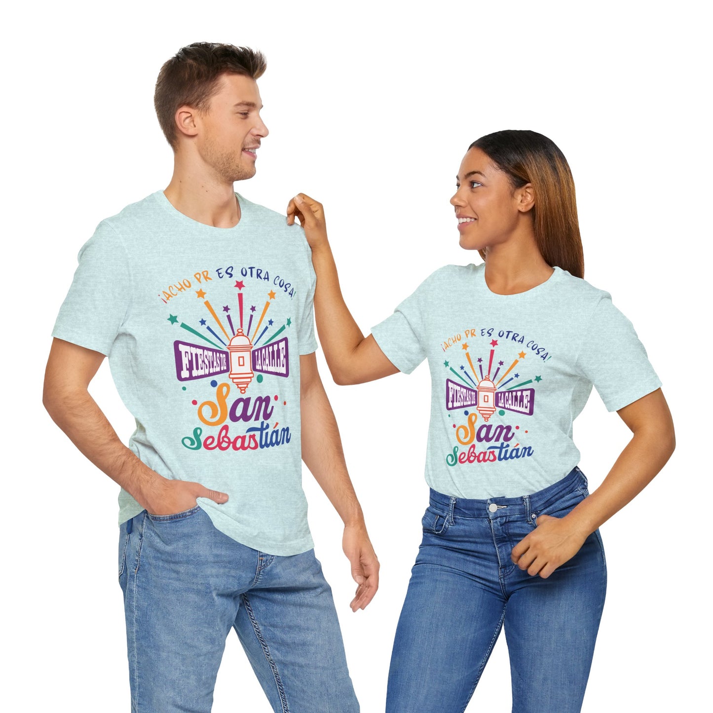 Camiseta Unisex ACHO PR Es Otra Cosa SANSE 2026 Puerto Rico PR Shirts Fiestas de la Calle San Sebastián Ice Blue | 4everBoricua