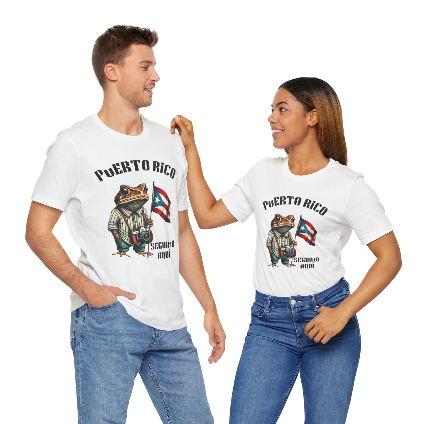 CAMISETA PR Unisex SAPO CONCHO DTMF SEGUIMO AQUÍ T-Shirt | 4EVERBORICUA